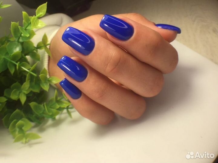 Модель на маникюр