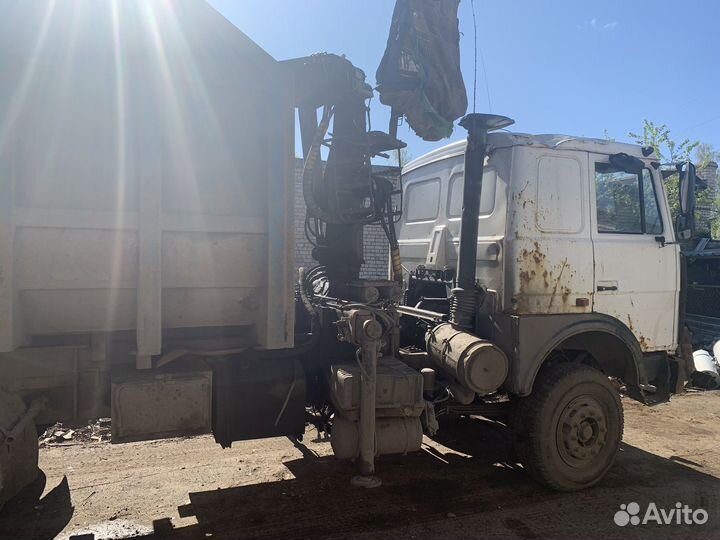 МАЗ 6303А8 с КМУ, 2012