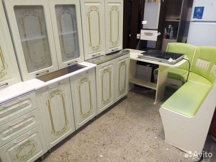Кухонный гарнитур бу