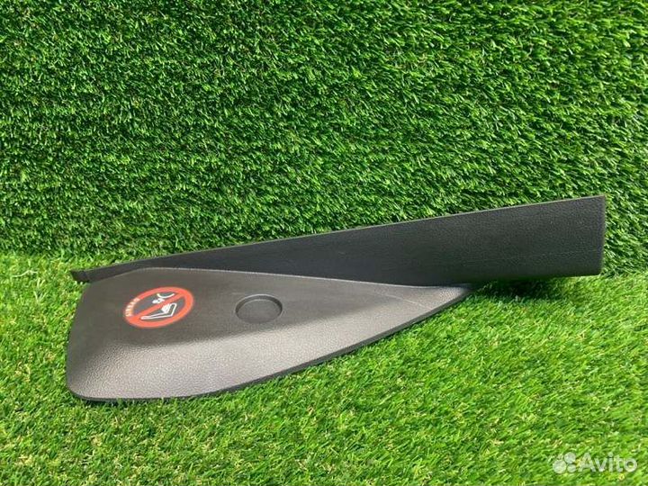 Накладка торпедо правая Ford Kuga SUV 1.6 jqmb