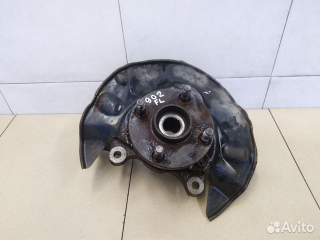 Кулак поворотный передний левый Corolla E12 2001-2