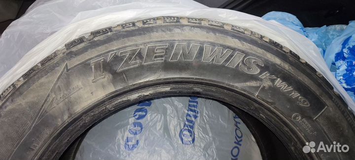 Kumho I'Zen Wis KW19 235/55 R17 103T