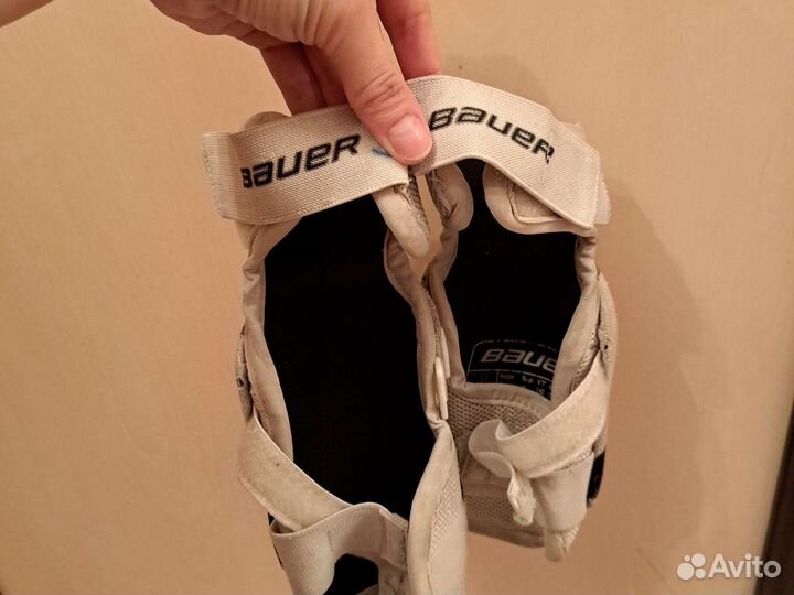 Защита для хоккея bauer примерно до 10 лет