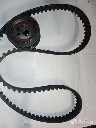 Натяжной ремень(грм)и ролик натяжной