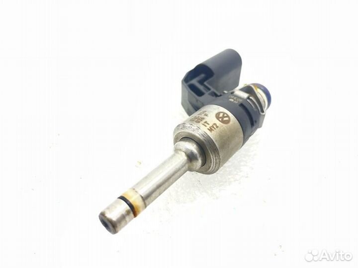 Форсунка топливная Volkswagen Golf MK5 1.4 caxa