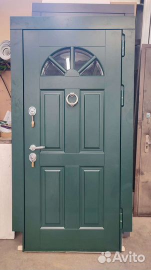 Дверь входная металлическая в дом