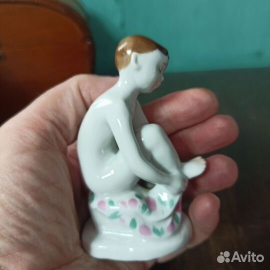 Статуэтка СССР Мальчик с полотенцем. Лфз