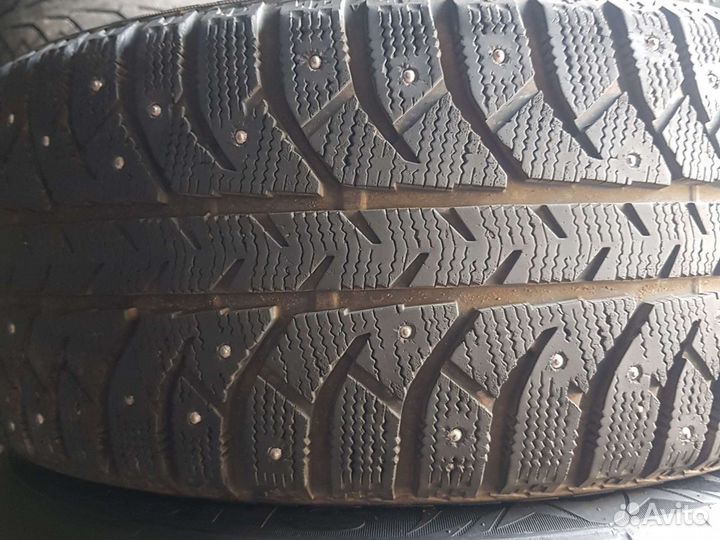 Bridgestone Ice Cruiser 5000 225/50 R17 94T