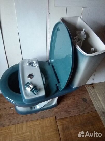 Продаю унитаз