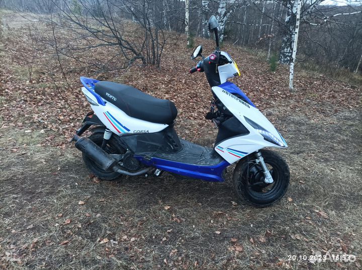 Скутер Vento Corsa 150 как новый