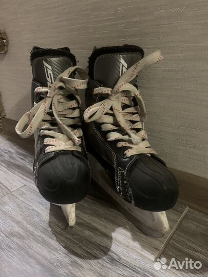 Продаются коньки