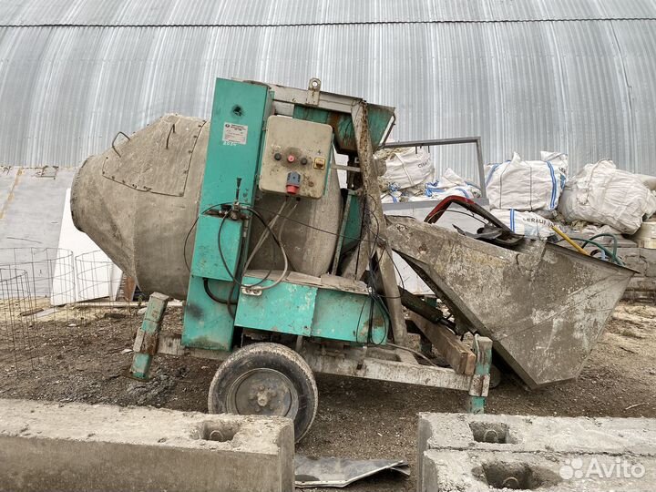 Бетоносмеситель сбр 1200