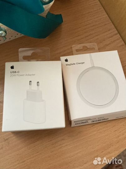 Зарядное устройство для телефона