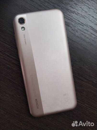 Телефон Honor 8s