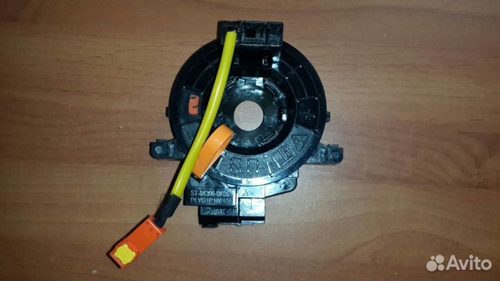 Шлейф подрулевой Toyota Hilux Fortuner Innova