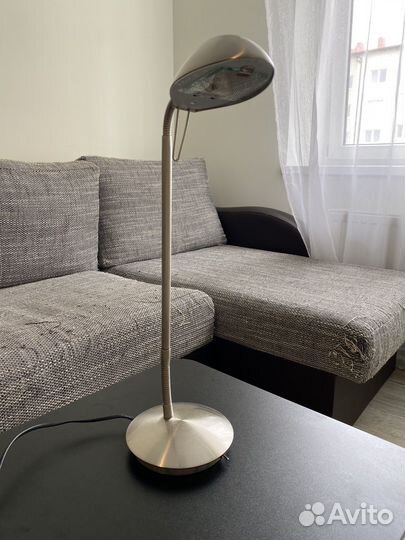 Лампа настольная