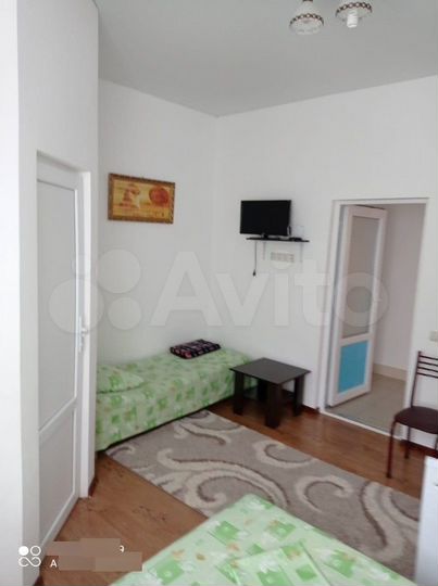 Комната 20 м² в 5-к., 1/1 эт.