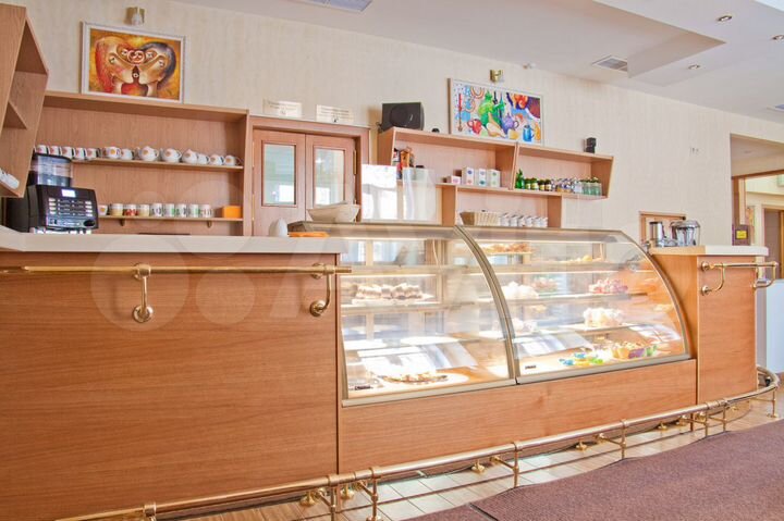 Ресторан-кафе у метро, 185 м²