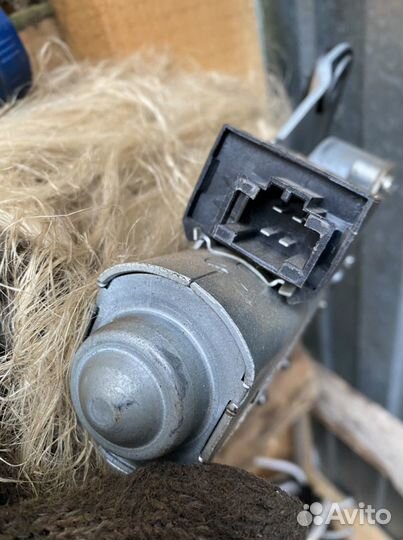 Моторчик заднего дворника приора хэтчбэк