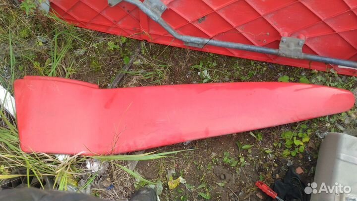 Спойлер кабины верхний левый Renault Premium 2 DXI