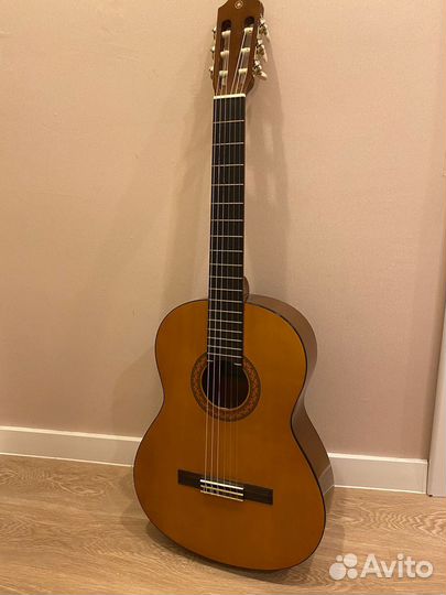 Гитара yamaha С40