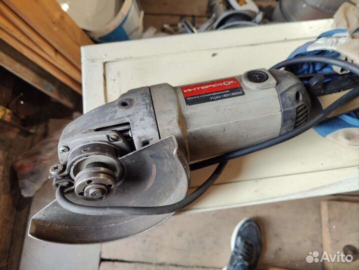 Болгарка Интерскол ушм-180/1800М