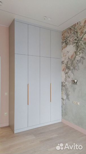 Стенка в гостиную