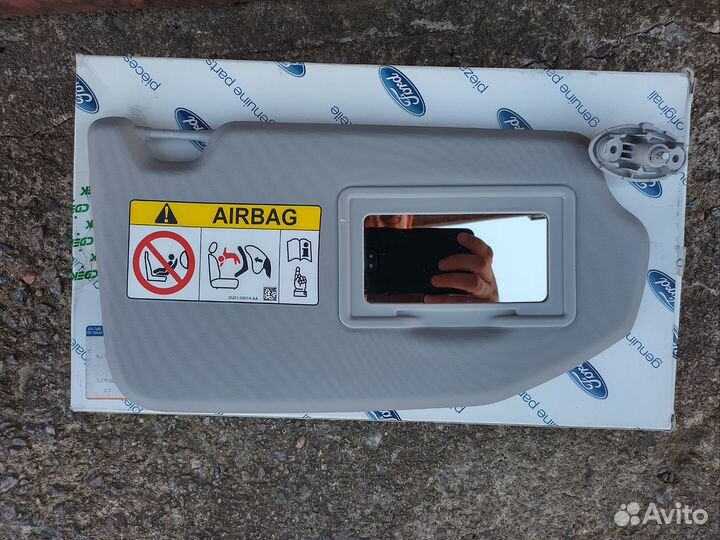 Солнцезащитный козырек на форд Эскорт