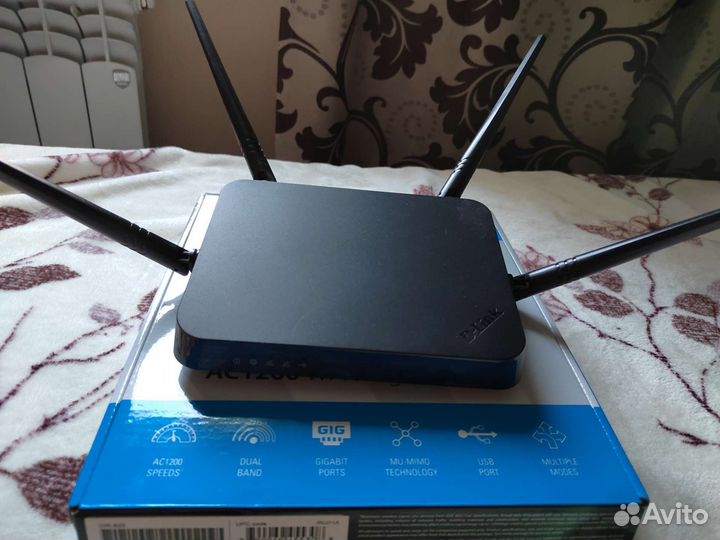 Роутер D link dir 825