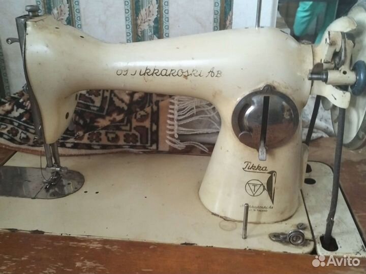 Швейная машинка 