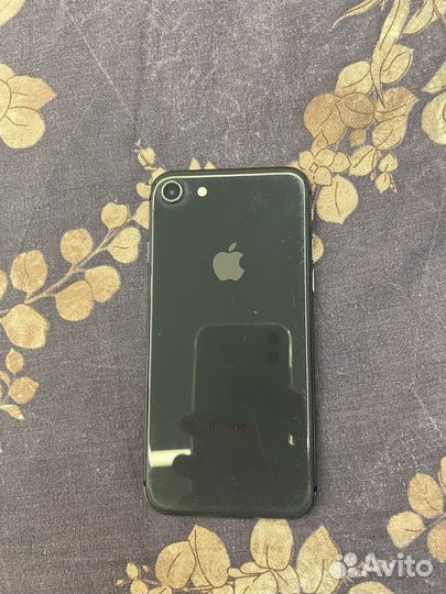 iPhone 8, 64 ГБ