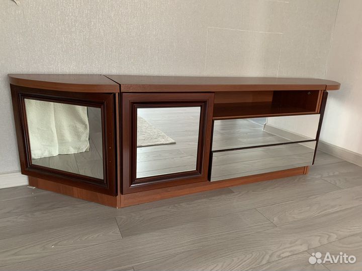 Тумба под тв, аквариум Размер 1м 20см-дл, 40см-шир