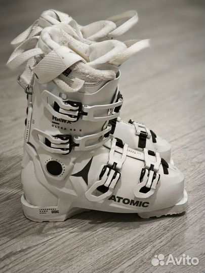 Горнолыжные ботинки