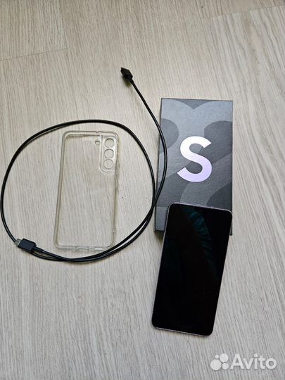 Samsung Galaxy S22, 8/128 ГБ