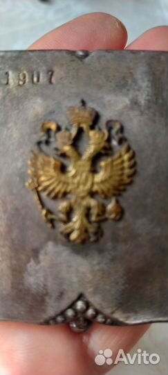 Зеркальце и портсигар