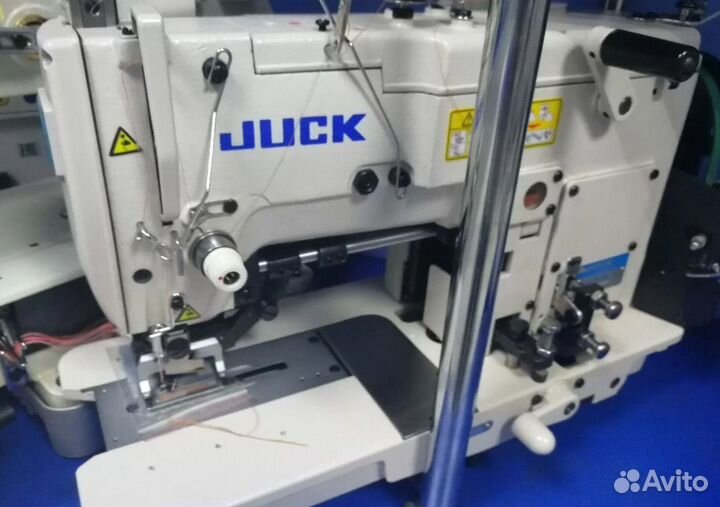 Промышленная швейная машина Juck (Петельная)