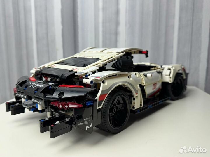 Lego Technic 42096 Porsche 911 RSR