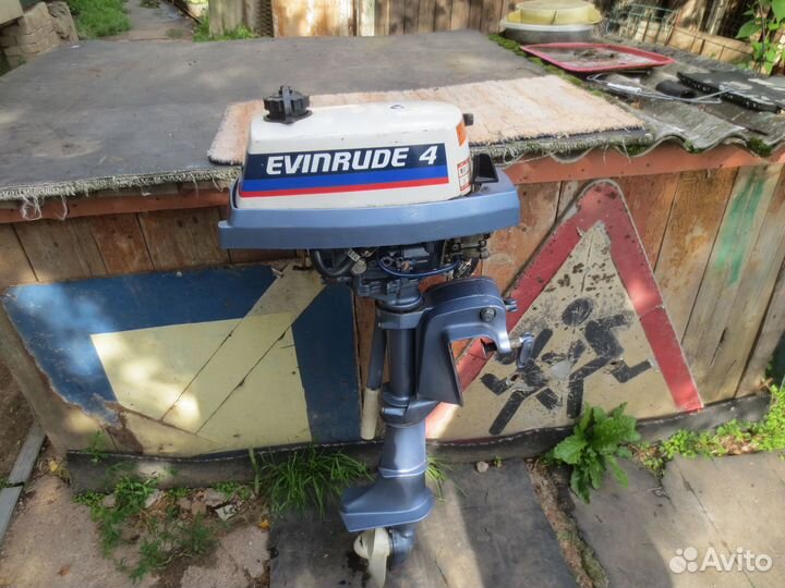 Лод мотор эвинруд 4