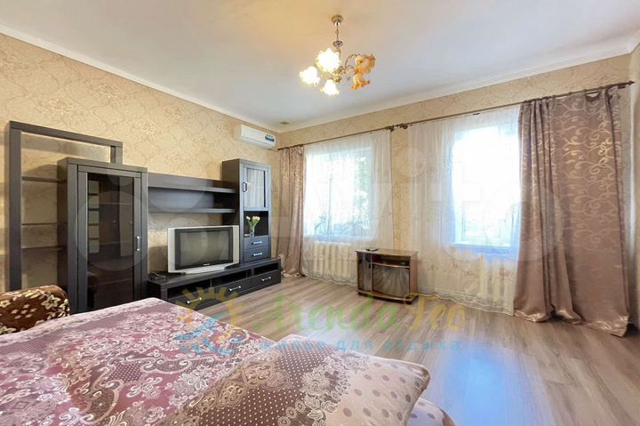 Дом 62 м² на участке 1 сот.