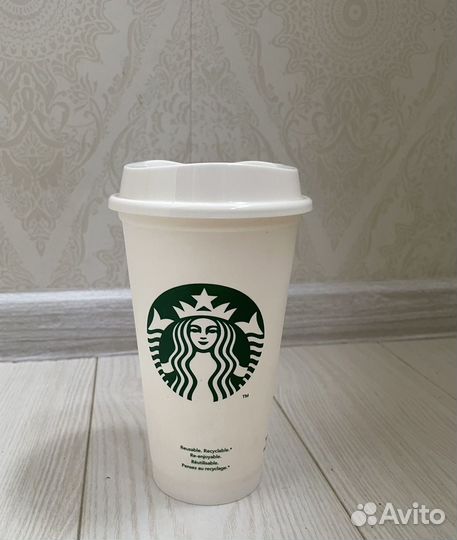 Пластиковый стакан Starbucks