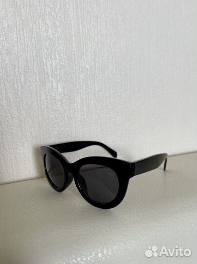 Солнцезащитные очки H&M