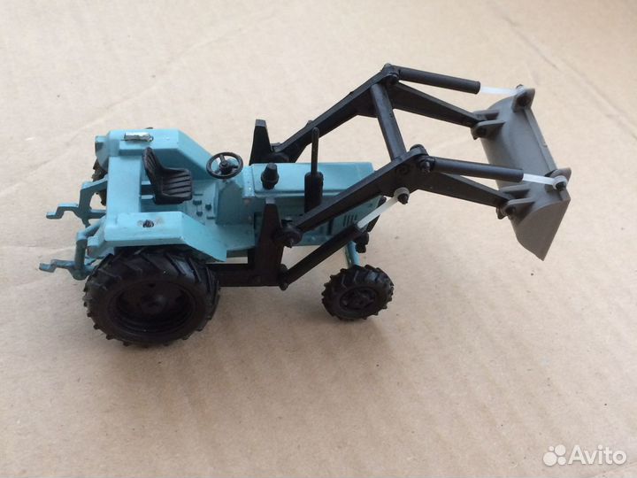 Модель трактора. ссср. 1:43