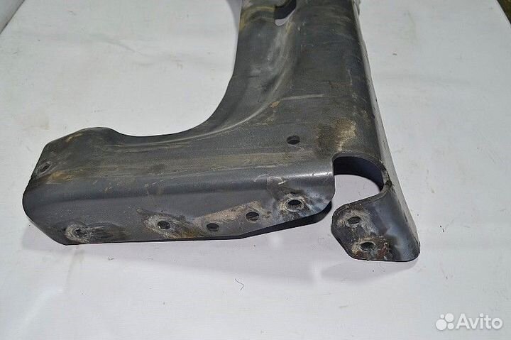 Траверса рамы scania P-series (01.04)