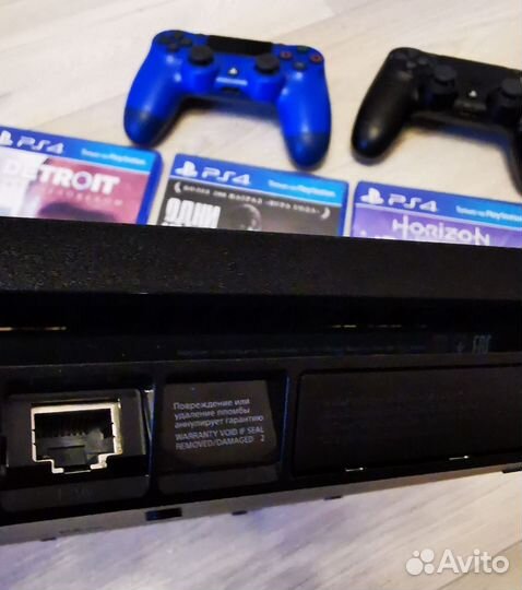 Sony PS4 Slim 1tb / 2 геймпада / 3 ревизия / игры
