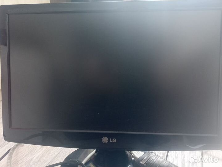 Монитор LG
