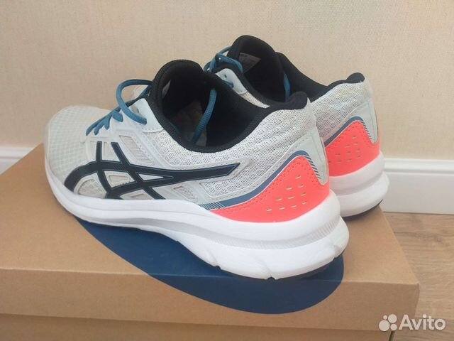 Кроссовки asics