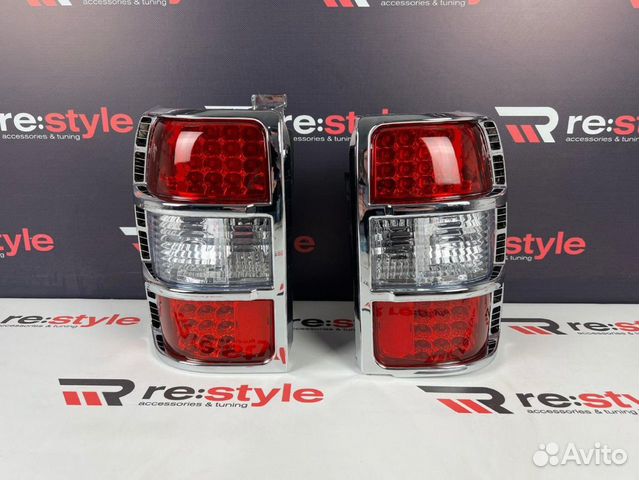 Стопы Mitsubishi Pajero 32 Красно-белые R1819