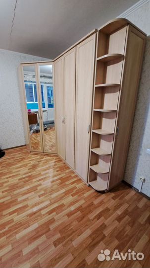 Спальный гарнитур