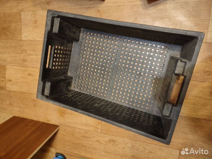 Пластиковые ящики для хранения бу