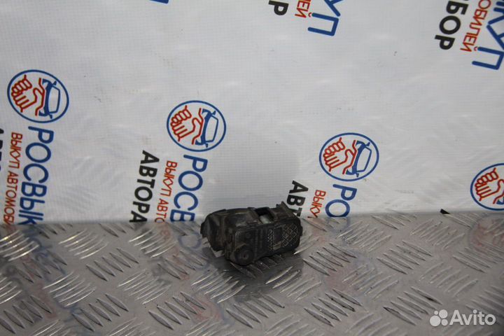 Активатор замка лючка бензобака Volkswagen Passat